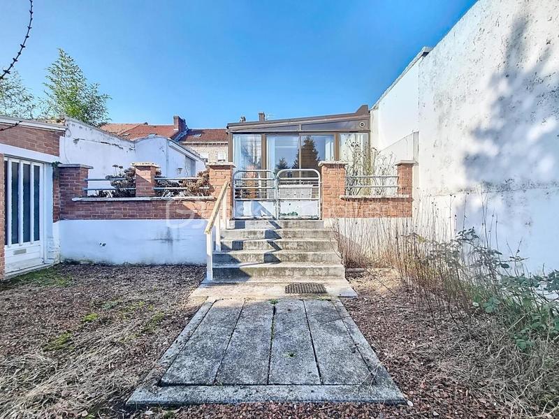 Maison - 178 m² - 8 pièces