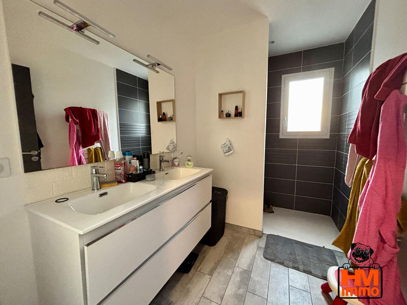 Maison - 98 m² - 4 pièces