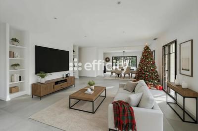 Villa - 273 m² - 8 pièces