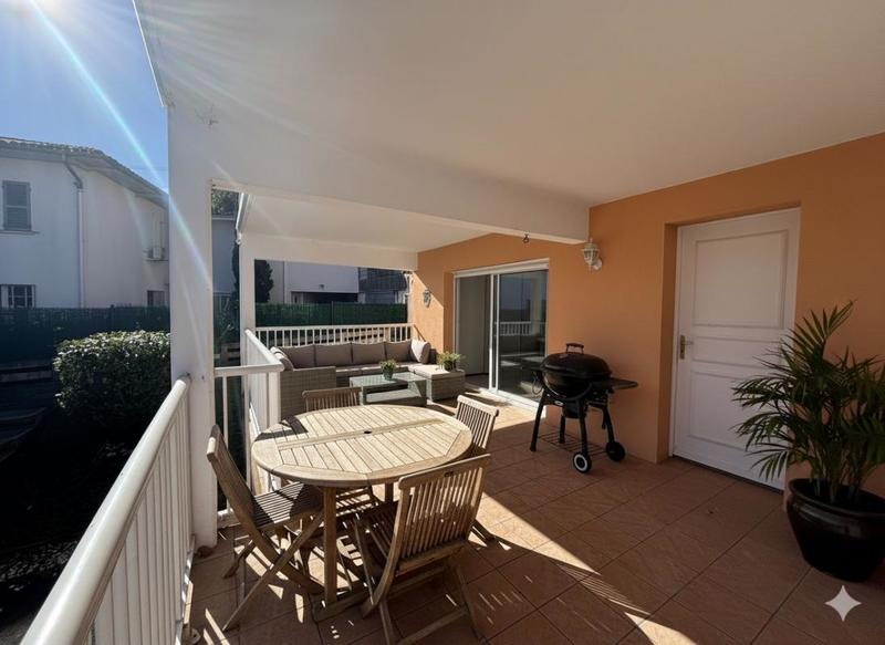 Appartement - 72 m² - 3 pièces