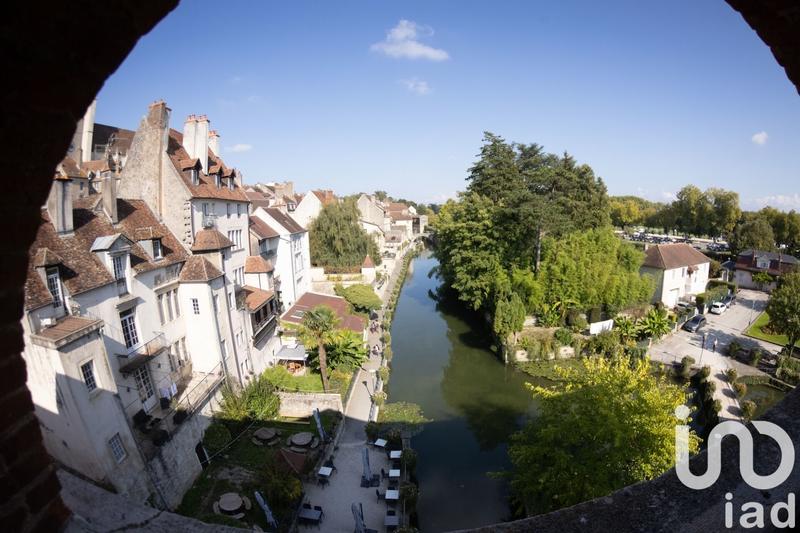 Appartement - 90 m² - 3 pièces