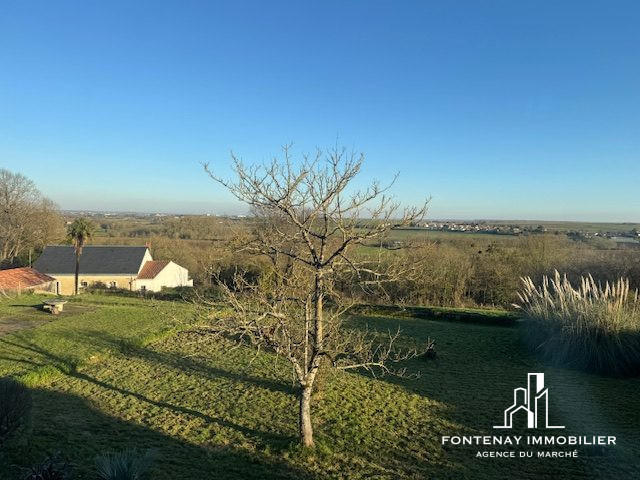 Maison - 183 m² - 7 pièces