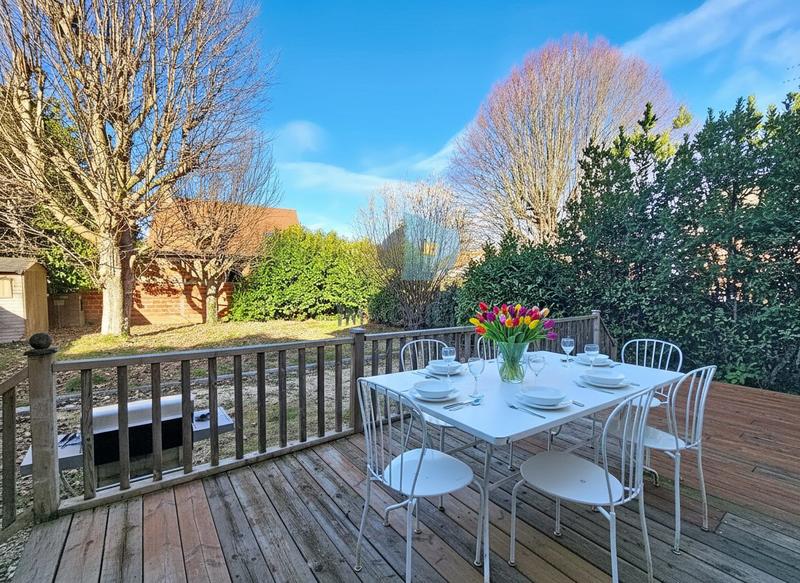 Maison - 169 m² - 9 pièces