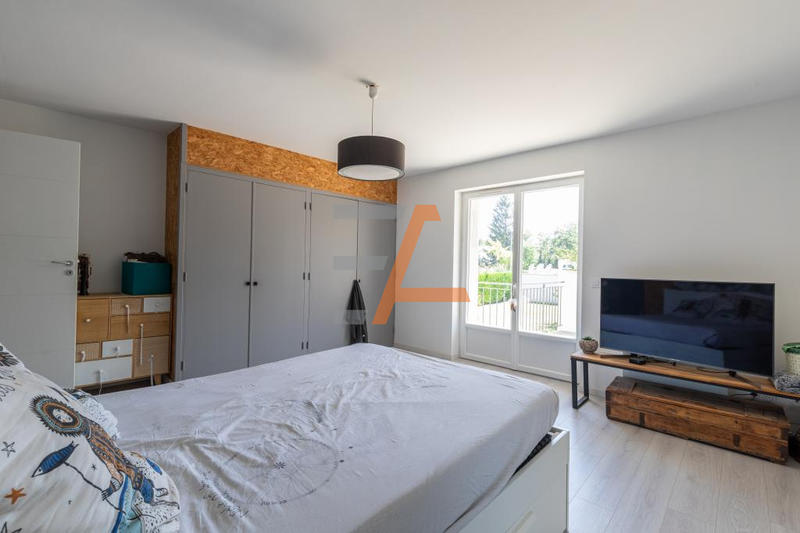 Maison - 165 m² - 5 pièces