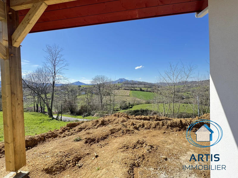 Villa - 90 m² - 4 pièces