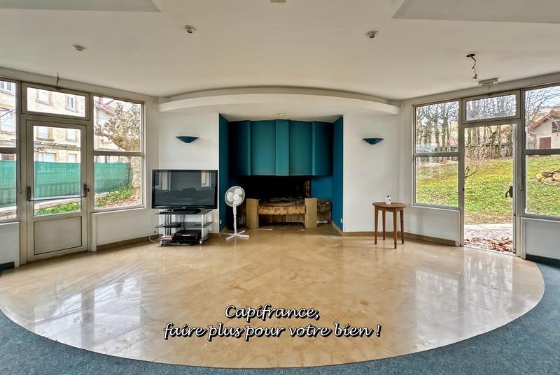 Maison - 530 m² - 13 pièces