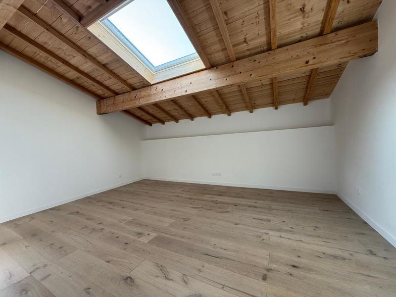 Duplex - 90 m² - 4 pièces