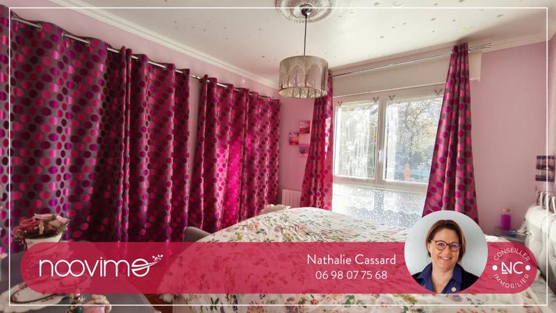 Maison - 233 m² - 8 pièces