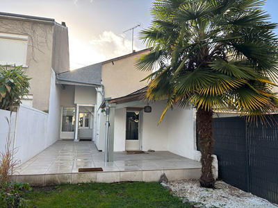 Maison - 96 m² - 5 pièces