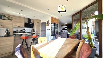 Duplex - 144 m² - 5 pièces