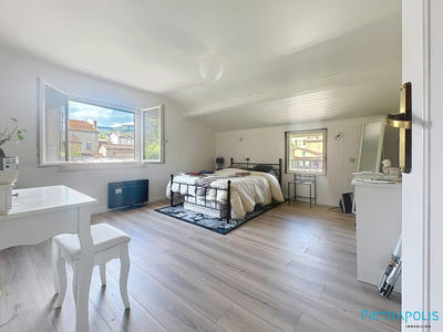 Maison ancienne - 185 m² - 7 pièces