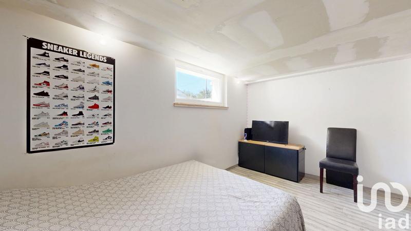 Maison - 213 m² - 9 pièces