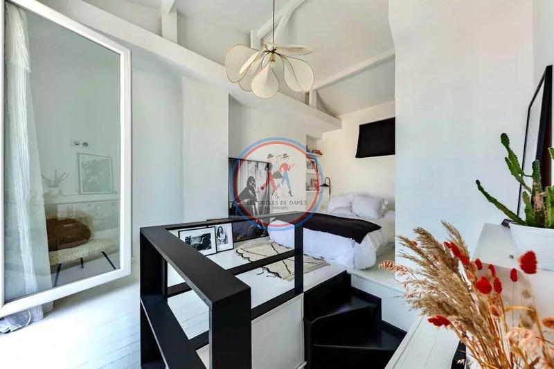 Appartement - 159 m² - 5 pièces