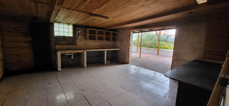 Maison - 280 m² - 10 pièces