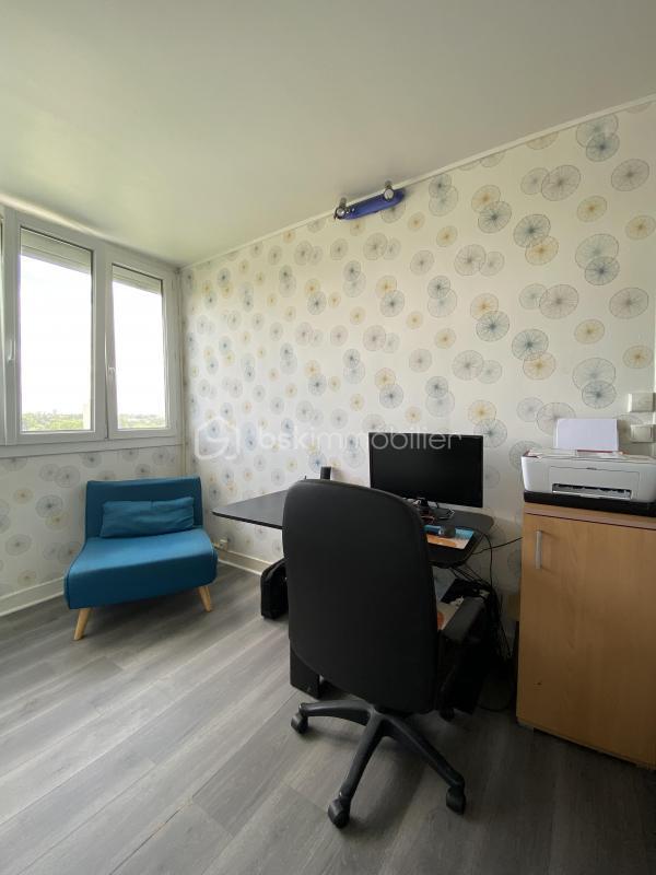 Appartement - 80 m² - 5 pièces