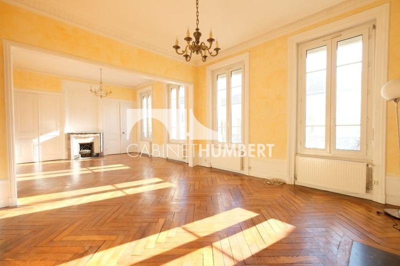 Appartement - 170 m² - 6 pièces