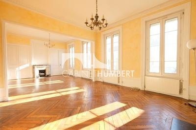 Appartement - 170 m² - 6 pièces