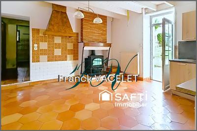 Maison - 250 m² - 11 pièces