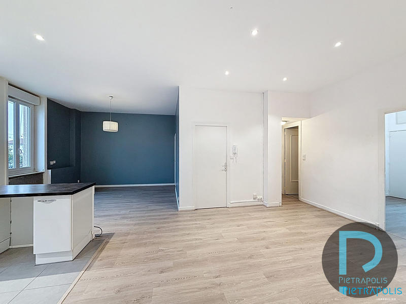 Appartement - 92 m² - 4 pièces