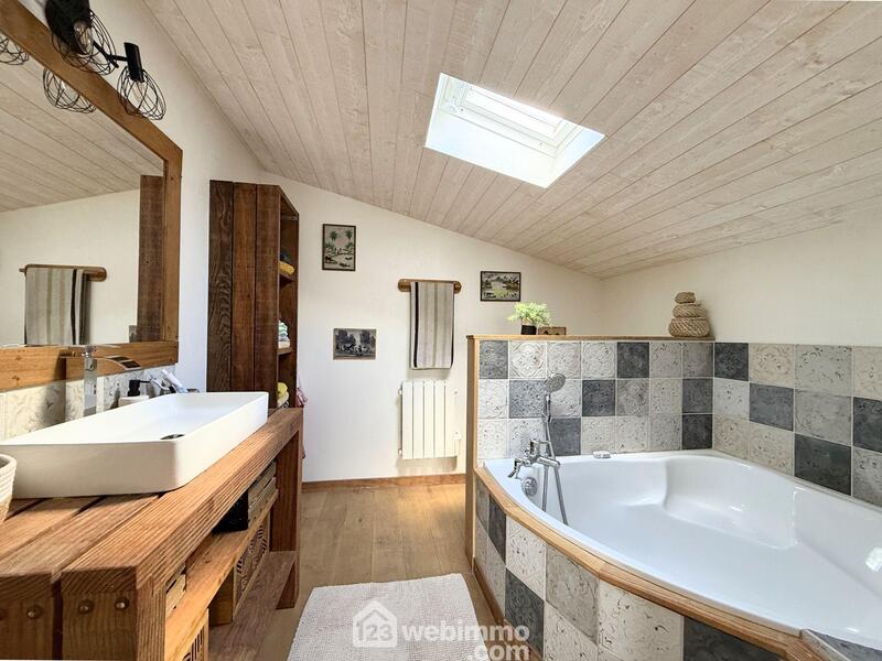 Maison - 94 m² - 6 pièces