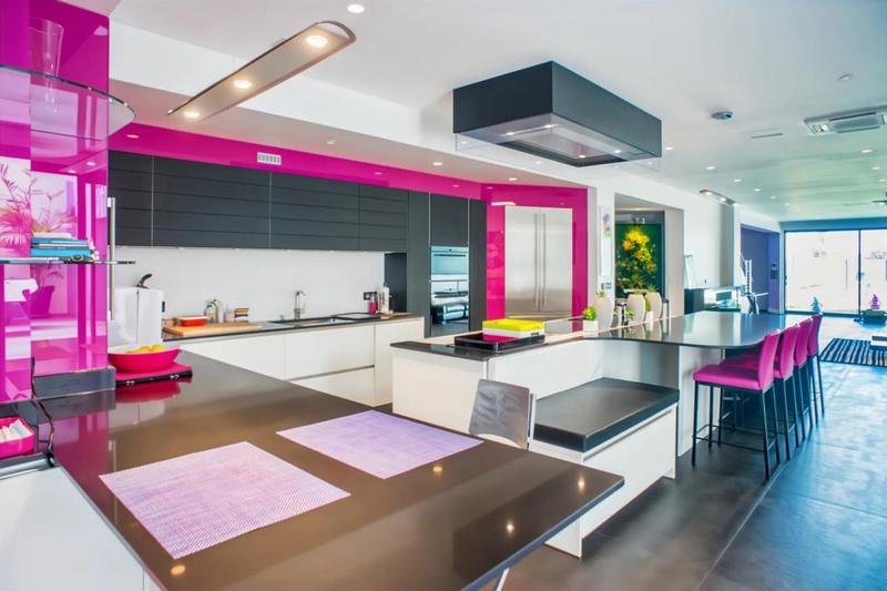 Maison - 390 m² - 10 pièces