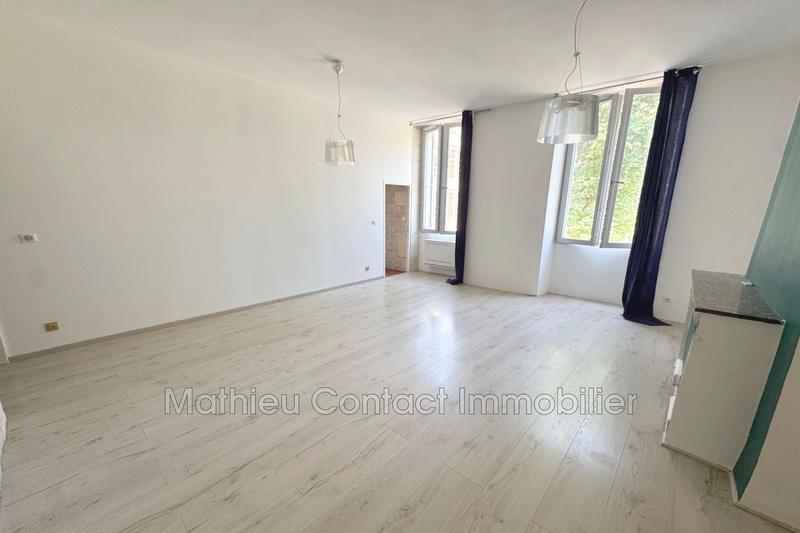Appartement - 79 m² - 3 pièces