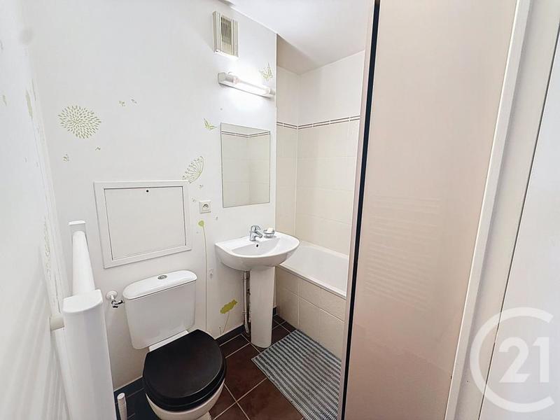 Appartement - 94 m² - 5 pièces