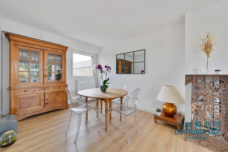 Duplex - 141 m² - 7 pièces