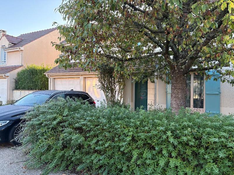 Maison - 137 m² - 5 pièces