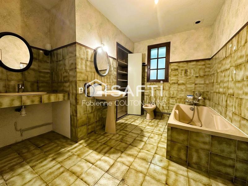 Maison - 162 m² - 7 pièces