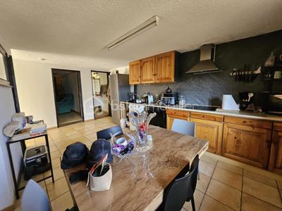 Appartement - 60 m² - 4 pièces