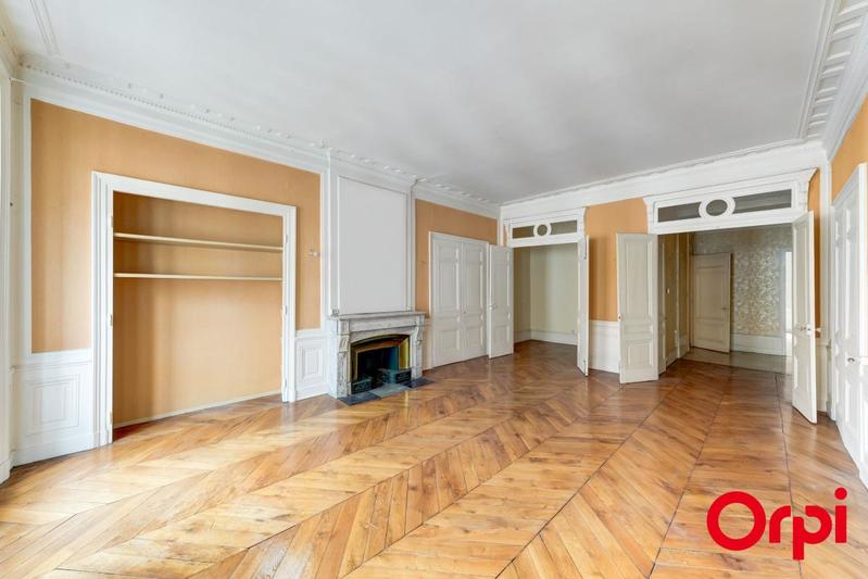 Appartement - 140 m² - 4 pièces