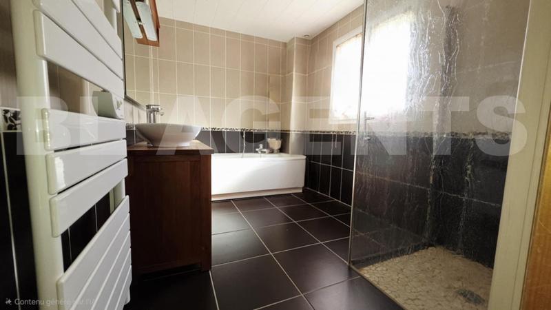 Maison - 150 m² - 6 pièces