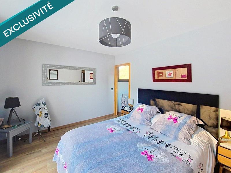 Maison - 350 m² - 8 pièces