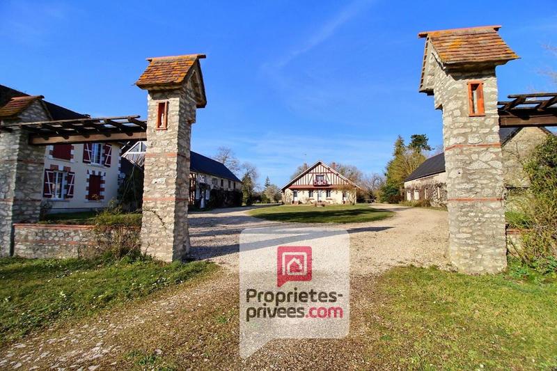Propriété - 480 m² - 15 pièces