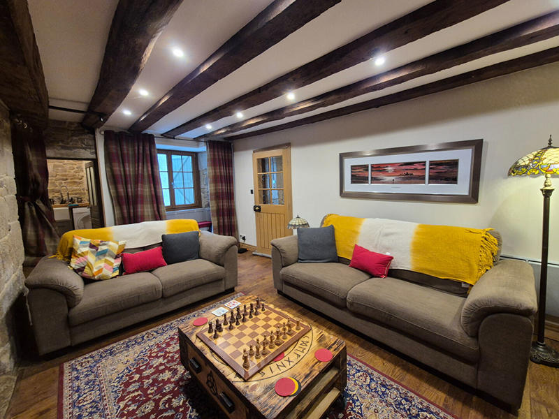 Maison - 226 m² - 9 pièces