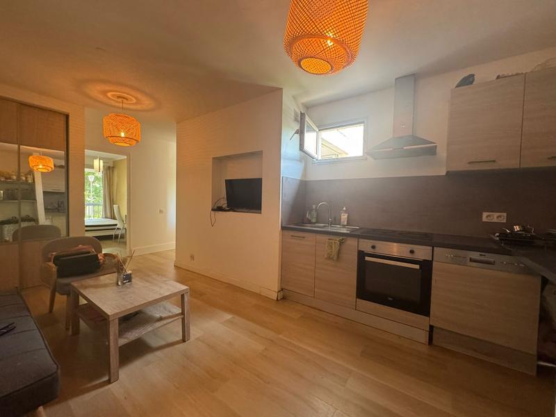 Appartement - 75 m² - 5 pièces