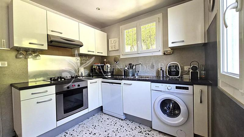 Maison - 113 m² - 6 pièces