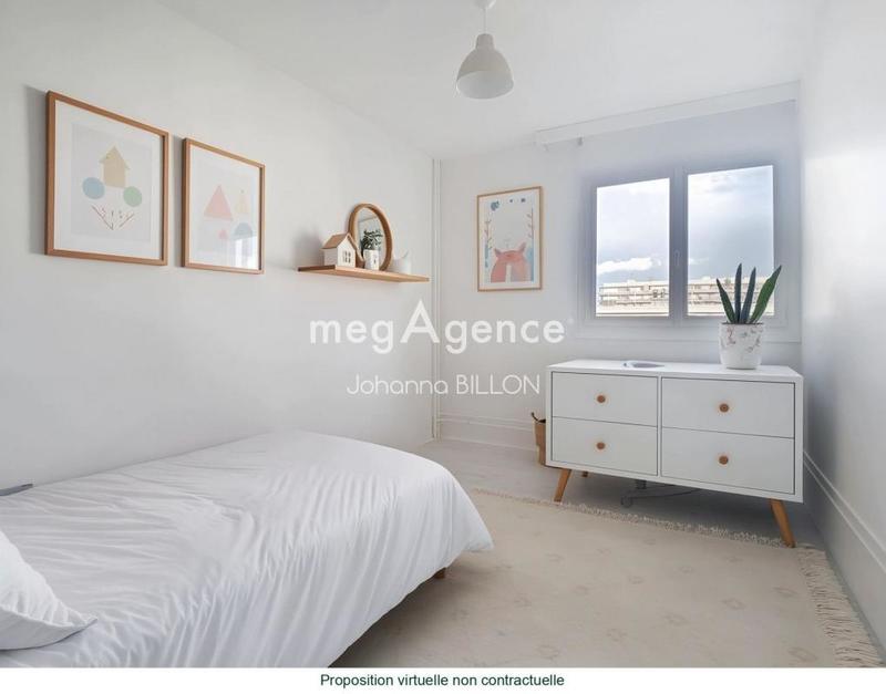 Appartement - 98 m² - 5 pièces