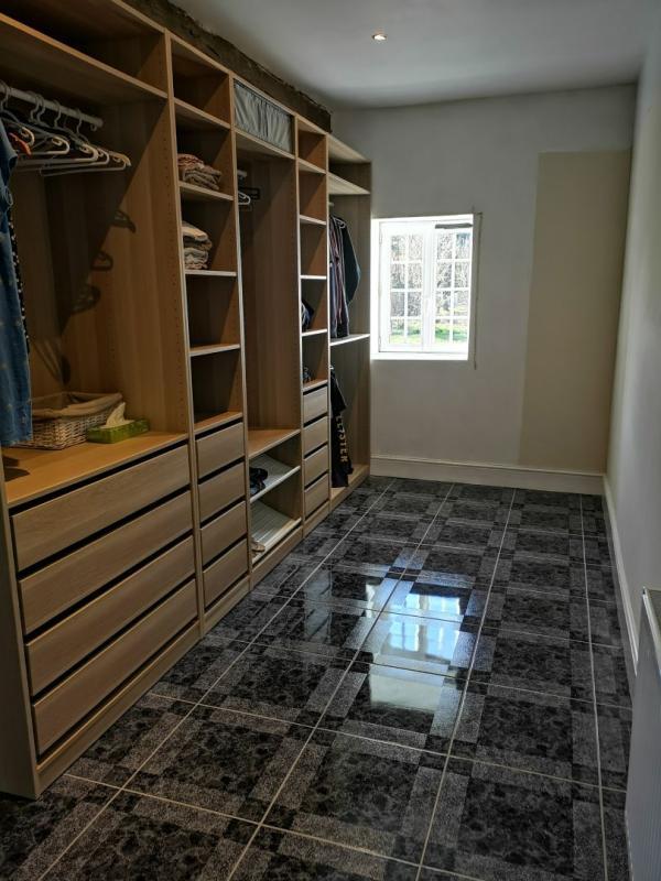 Propriété - 280 m² - 8 pièces