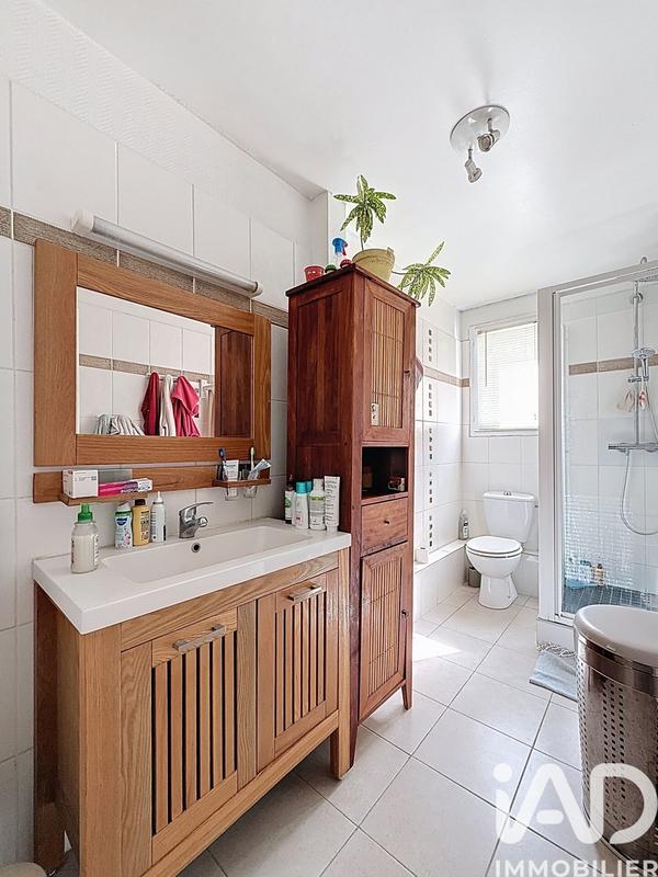 Maison - 121 m² - 6 pièces