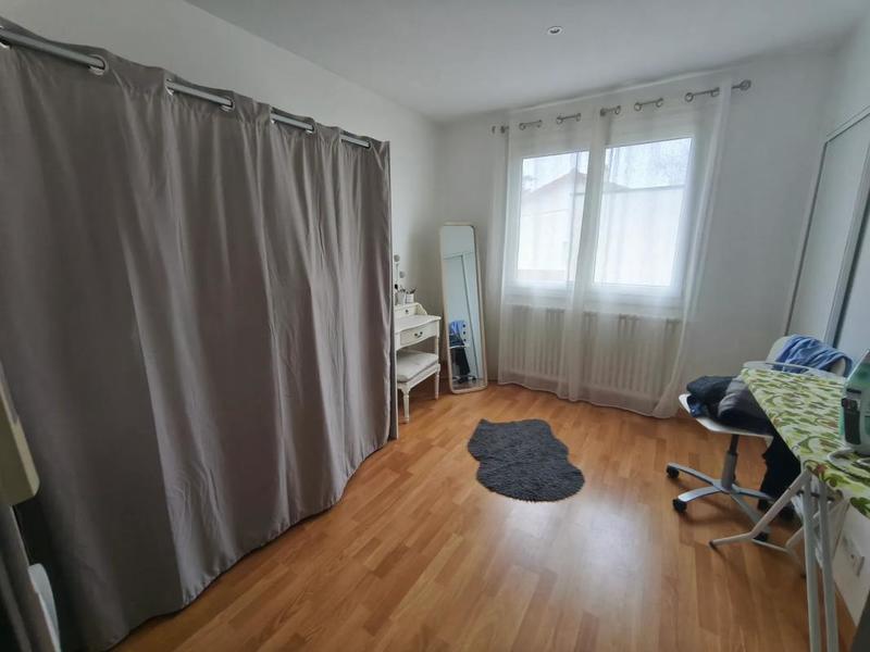 Maison - 93 m² - 5 pièces