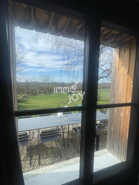 Propriété - 250 m² - 9 pièces