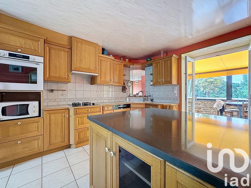 Maison - 167 m² - 8 pièces