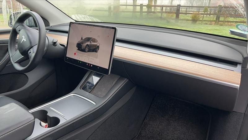 Tesla Model y 300 Rwd Standard