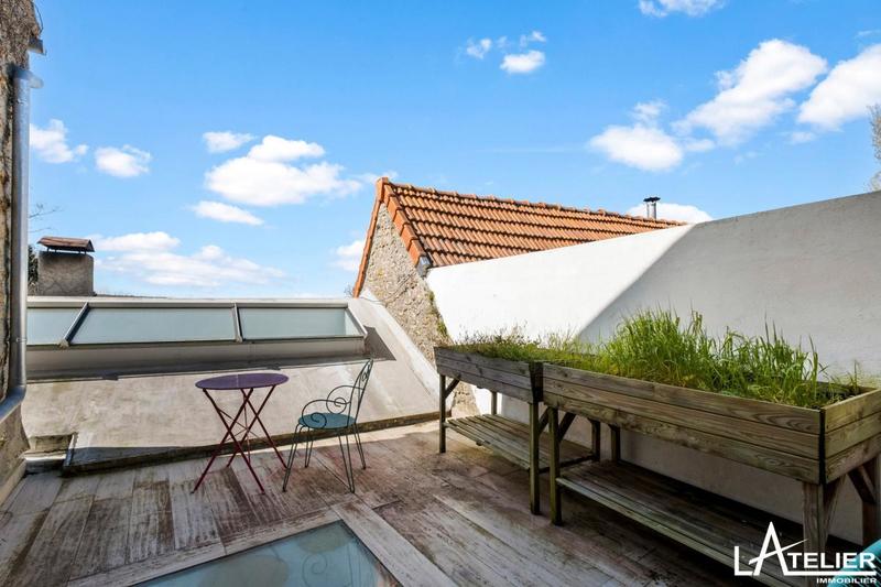 Maison - 258 m² - 10 pièces