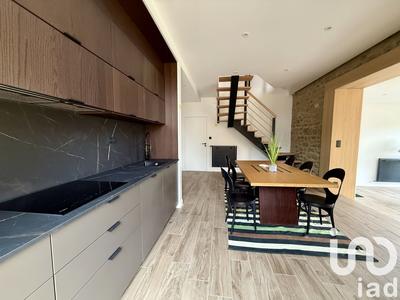 Maison - 169 m² - 8 pièces