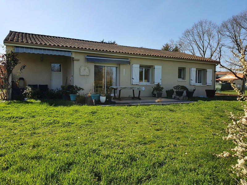 Maison - 95 m² - 5 pièces
