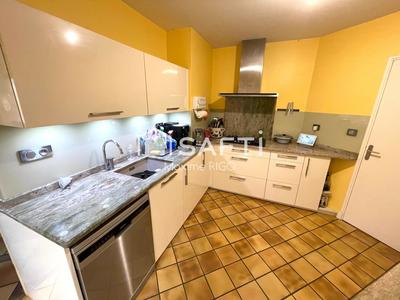 Maison - 175 m² - 7 pièces