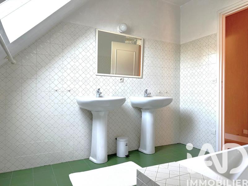 Maison - 158 m² - 7 pièces